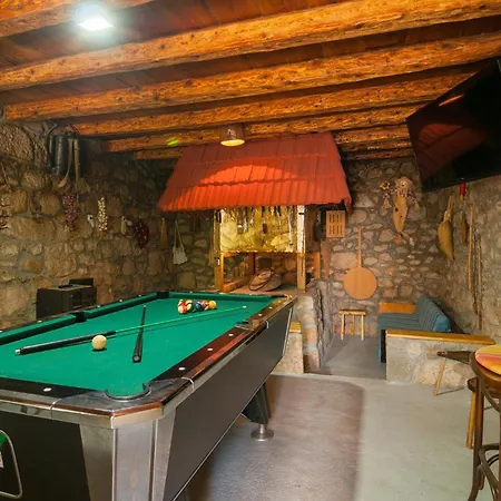 Дом отдыха Awesome Home In Zezevica With Sauna Zezevica